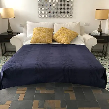 Sain Charming Guest house 3*